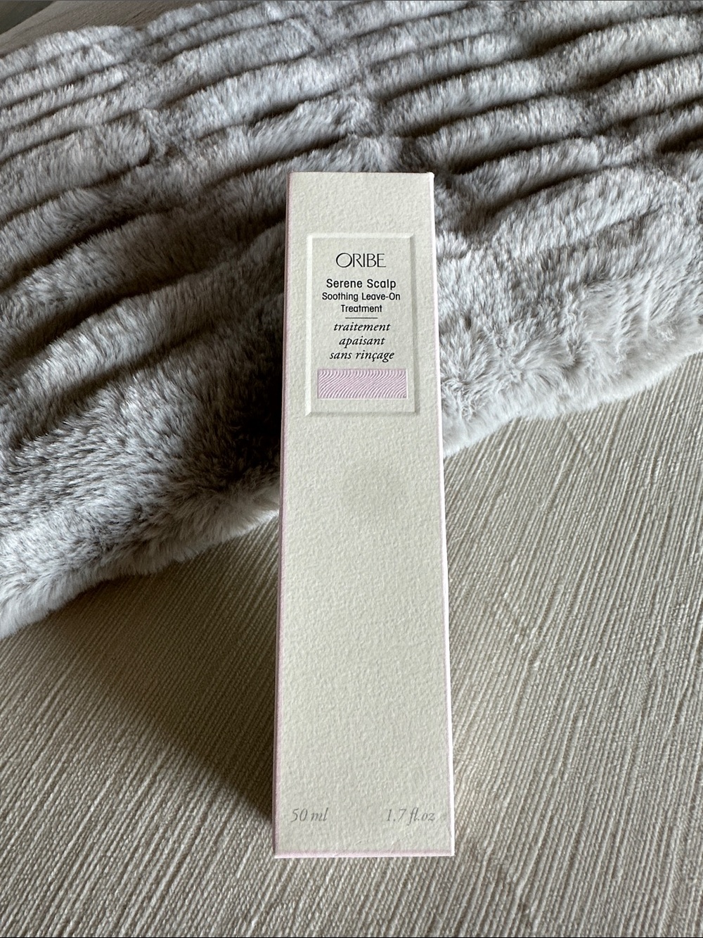 NEW Oribe Serene Scalp Soothing Leave-On Treatment - White, Pink
